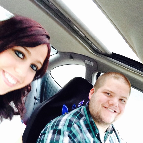 Profile Picture of Justine Ace (@sheepgirl93) on Poshmark