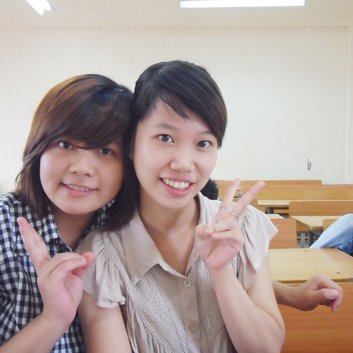 Profile Picture of Hoa Lại (@hoalai1904) on Twitter