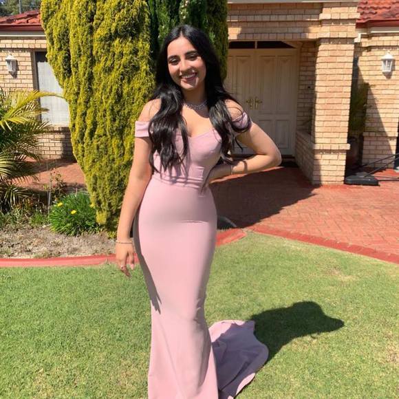 Profile Picture of Anhad Sidhu (@anhadsidhu) on Poshmark