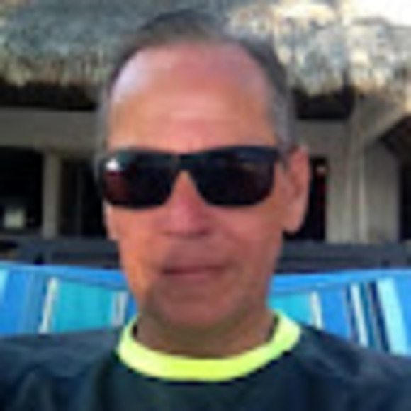Profile Picture of Chris Maki (@cmaki1708) on Poshmark