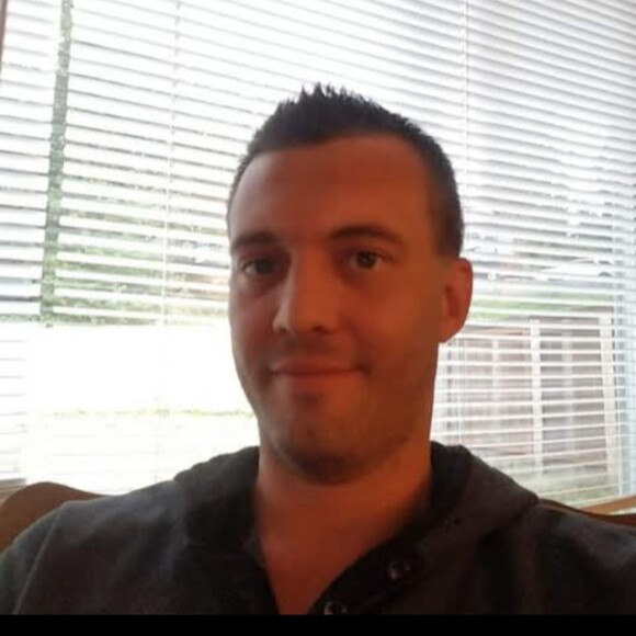 Profile Picture of Michael Capenos (@cappystore) on Poshmark