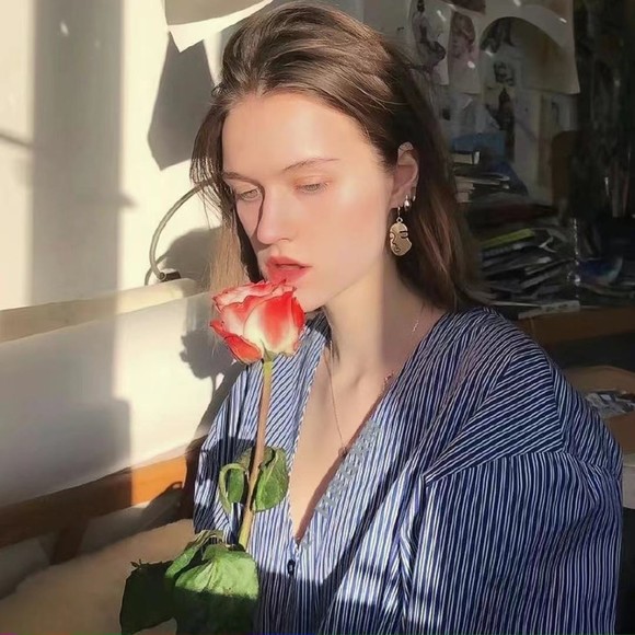 Profile Picture of Sophia Wagner (@cfpfhqgbhjesiw) on Poshmark