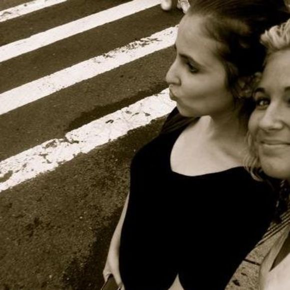 Profile Picture of Lara Reed (@klafonsi) on Poshmark