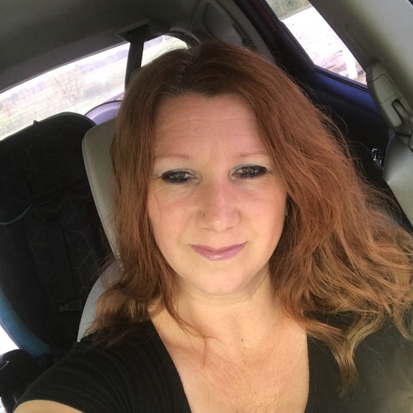 Profile Picture of Tresa Eegermeier (@egermeier45) on Poshmark