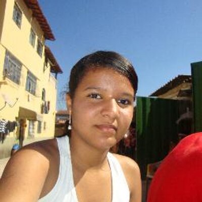 Profile Picture of Vanessa  Muniz (@Vanessamuniz70) on Twitter