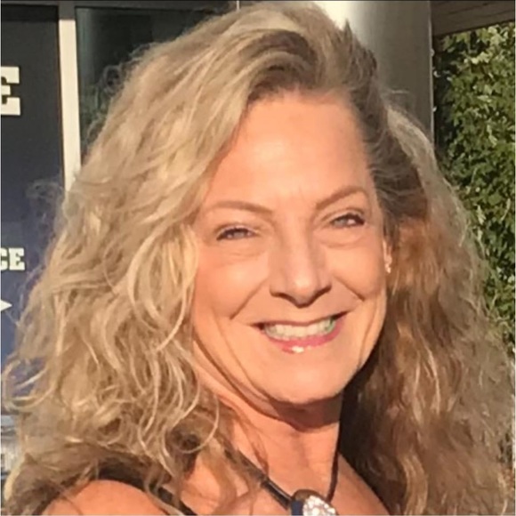 Profile Picture of Sherry Withrow (@swithrow2) on Poshmark