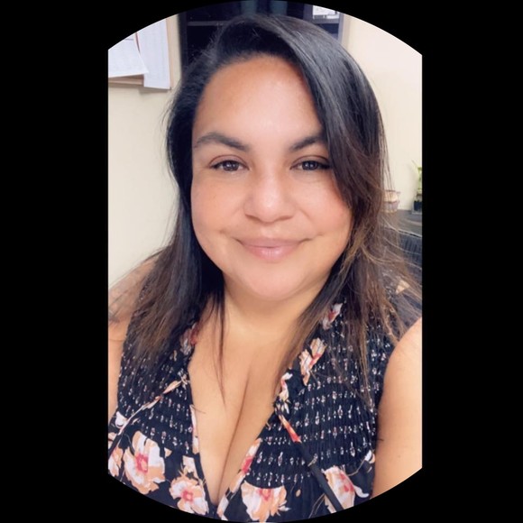 Profile Picture of Sabrina Limon (@sabrinalimon) on Poshmark