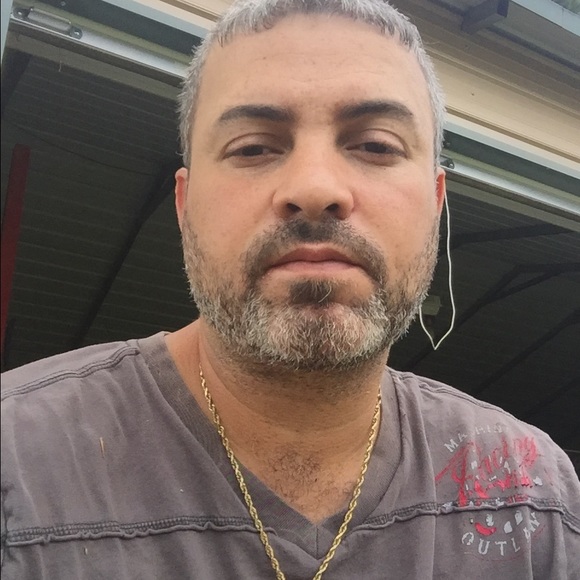 Profile Picture of Christopher Locklear (@cmlock31) on Poshmark