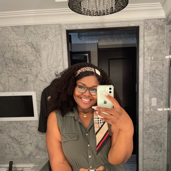 Profile Picture of Jasmine Childress (@jasofalltrades) on Poshmark