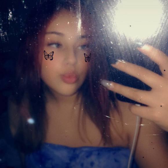 Profile Picture of Yasmin Limoges (@yasminlimoges3) on Poshmark