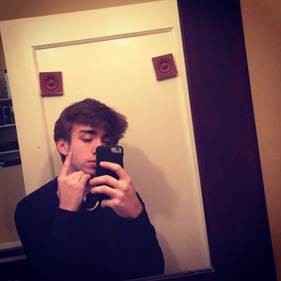 Profile Picture of Cody Pfaff (@codyp33) on Poshmark