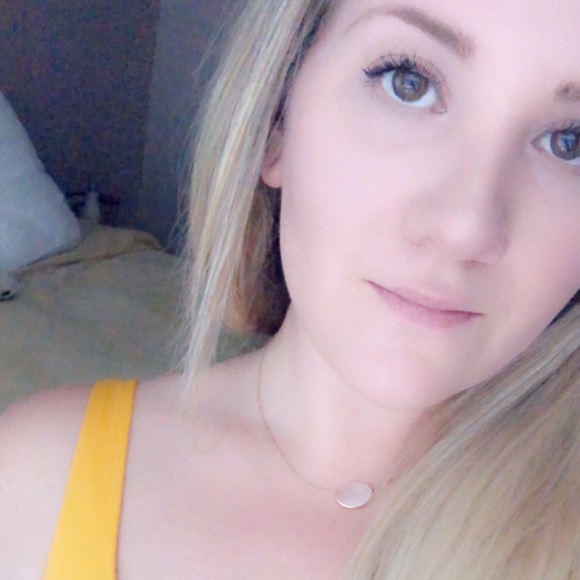 Profile Picture of Darcee Mccarty (@darceemccarty) on Poshmark