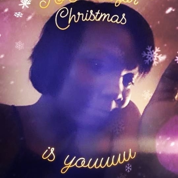 Profile Picture of Ann Mardis (@annmardis) on Poshmark