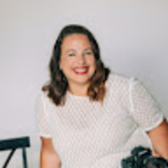 Profile Picture of Rachael Schirano (@rachaelschirano) on Poshmark