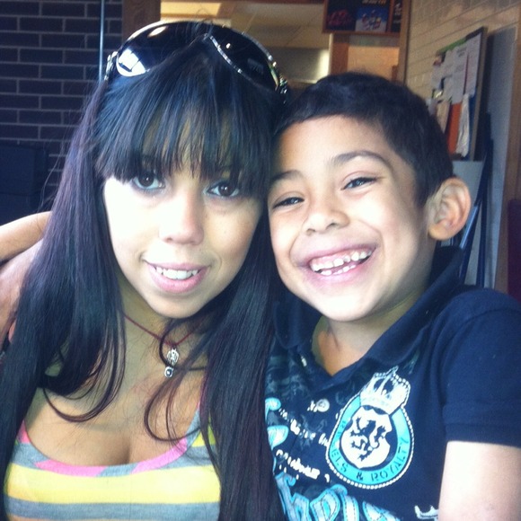 Profile Picture of Veronica Tiznado (@veronicatiznado) on Poshmark