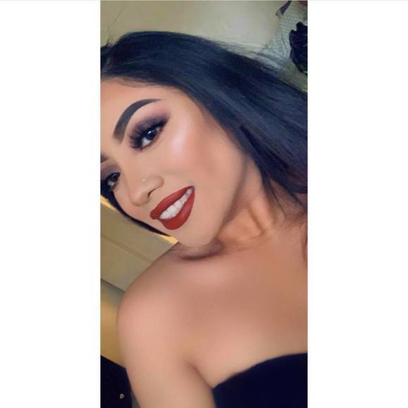 Profile Picture of Maria Cortes (@maria3478) on Poshmark