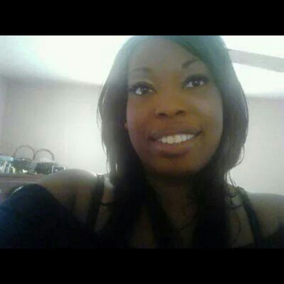 Profile Picture of Ladonya Jorden (@ljorden) on Poshmark