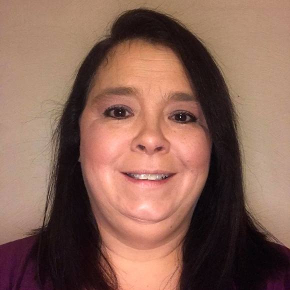 Profile Picture of Amy Collings (@amy3946s) on Poshmark