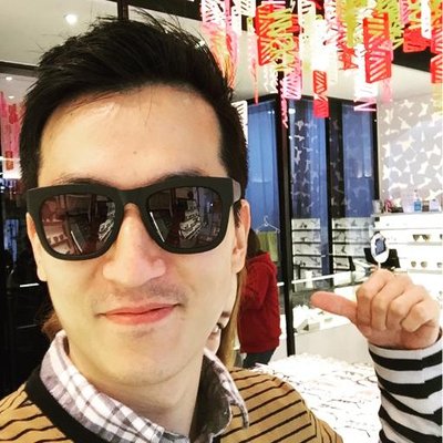 Profile Picture of What A Life! (@Sean_WK) on Twitter