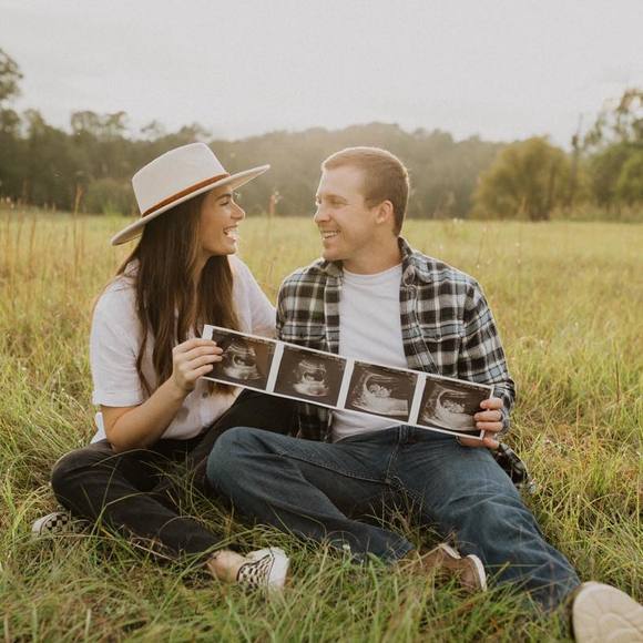 Profile Picture of Hannah Stith (@lhannahannahl) on Poshmark