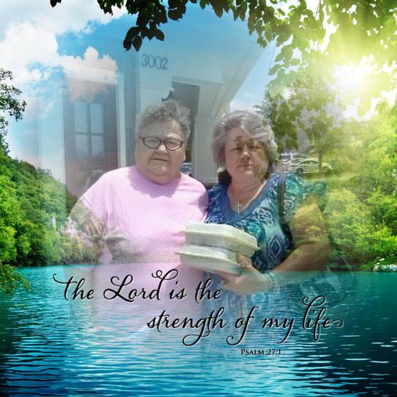 Profile Picture of Beverly Mcfarland (@beveriy) on Poshmark