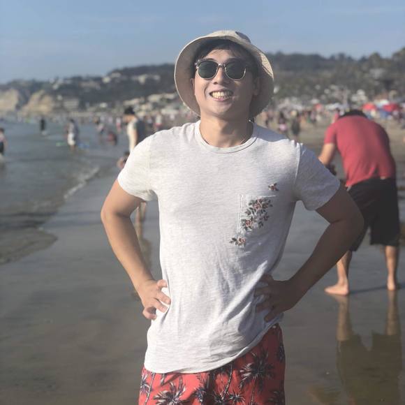 Profile Picture of Nam Dinh (@namdinh34) on Poshmark