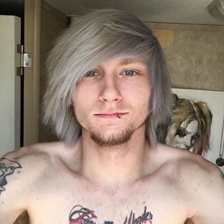 Profile Picture of Kevin Parker (@Aglasslover1993) on Facebook