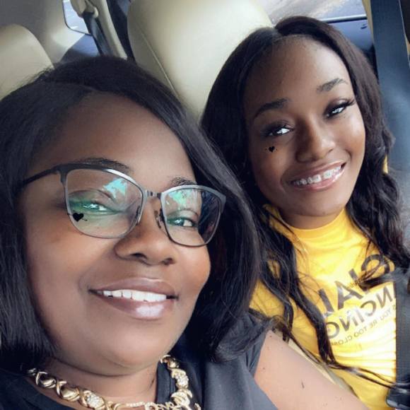 Profile Picture of Pam Owens (@msowens36) on Poshmark