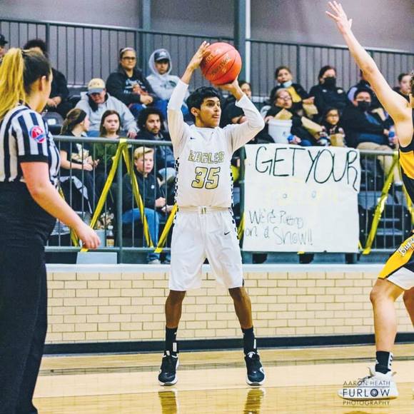 Profile Picture of Eufemio Ortiz (@azynights09) on Poshmark