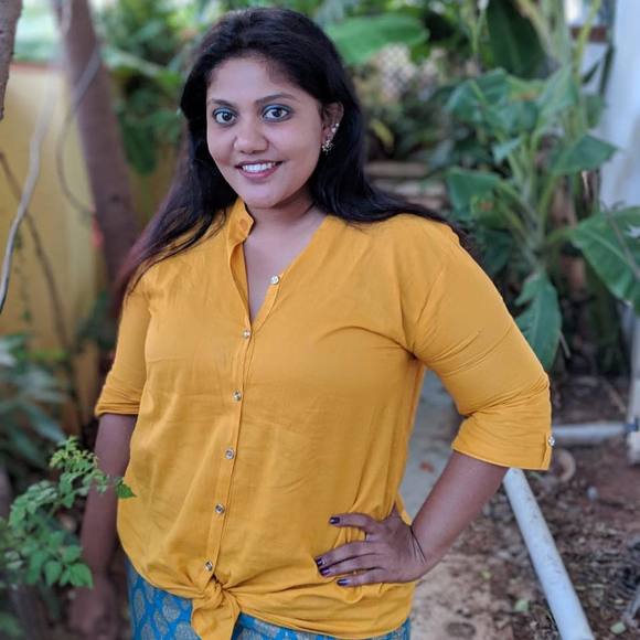 Profile Picture of Divya Suryakumar (@divyasuryakumar) on Poshmark