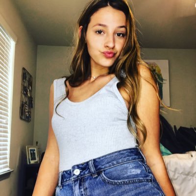 Profile Photo of Kaylee Alford:) (@kayleemikhail) on Twitter