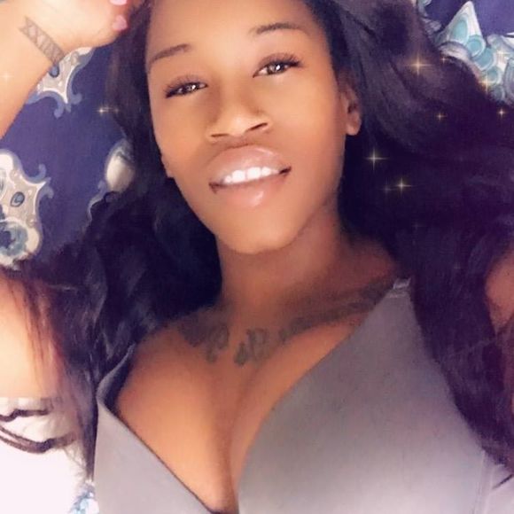 Profile Picture of Roccie Cee (@rocciecee) on Poshmark