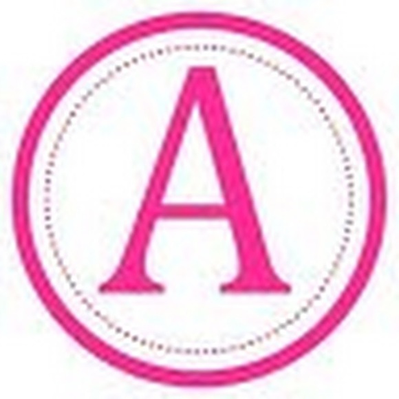 Profile Picture of Aanika Javagal (@19javagala) on Poshmark