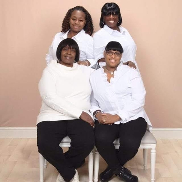 Pat Miles - Poshmark Profile Picture of Pat Miles (@patmiles1133) on Poshmark