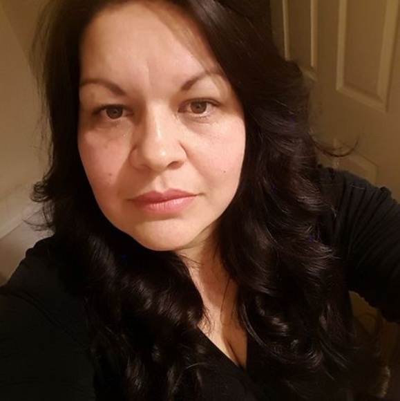 Profile Picture of Andrea Robledo (@robledoandrea) on Poshmark