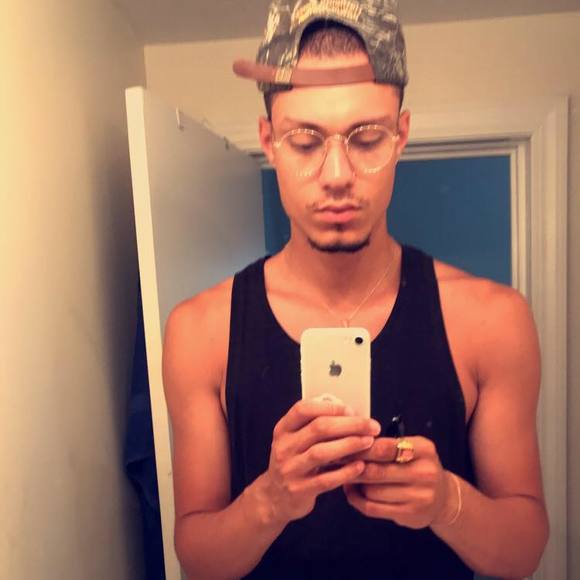 Profile Picture of Tyler Mccune (@tepsmccune) on Poshmark