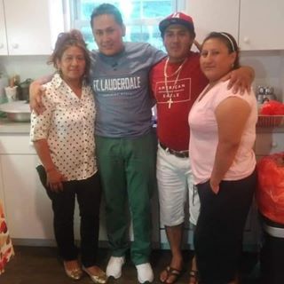 Profile Picture of Carlos Palta (@carlos.palta.965) on Facebook