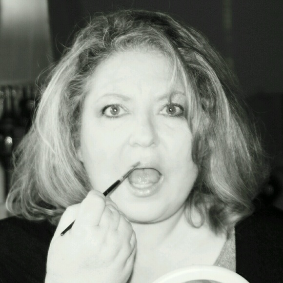 Profile Picture of Tammy Clough (@pcimagegirl) on Poshmark