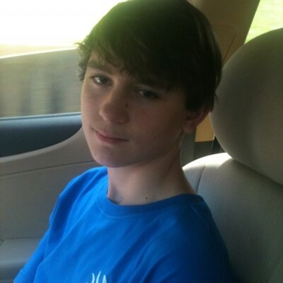 Profile Picture of Dexter McGee (@dextermcgee1998) on Twitter