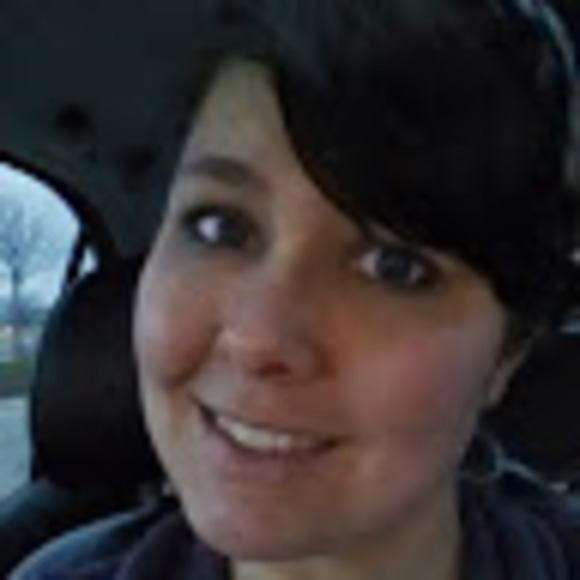 J Reely - Poshmark Profile Picture of J Reely (@jenireely) on Poshmark