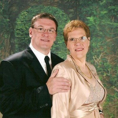 Profile Picture of Chris Shriver (@zookeeperof3) on Twitter
