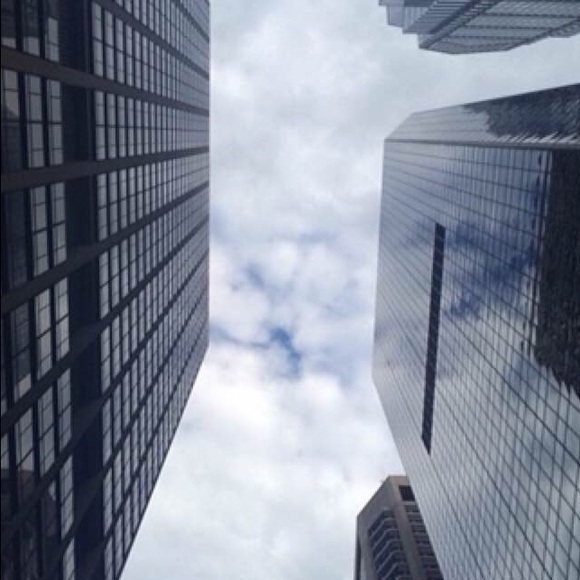 Profile Picture of Gwyneth Mojados (@gmoj) on Poshmark