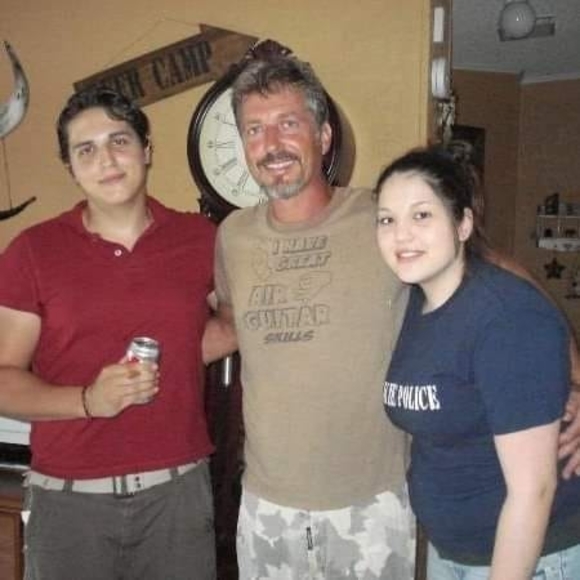 Profile Picture of Krystal Spalding (@homelivinfun) on Poshmark