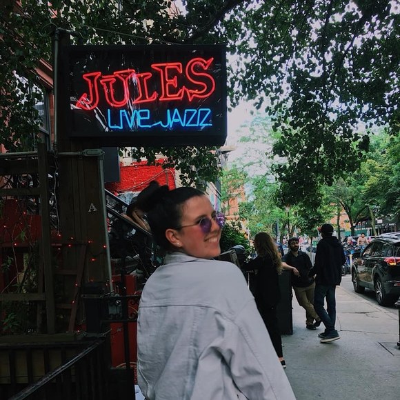 Profile Picture of Julia Shikhman (@juliashikhman) on Poshmark