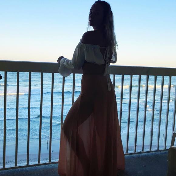 Profile Picture of Julia Brady (@jay_brayy531) on Poshmark