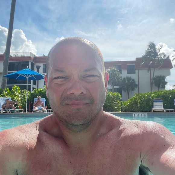 Profile Picture of James Nishida (@jamesnishida73) on Poshmark