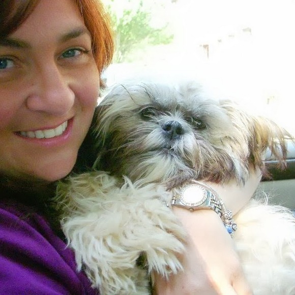 Profile Picture of Thomasina Ekroth (@tate0715) on Poshmark