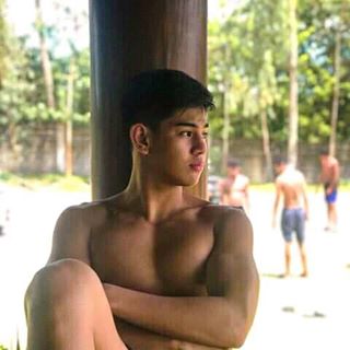 Profile Picture of Edward Laurel (@youdont.nome.37) on Facebook