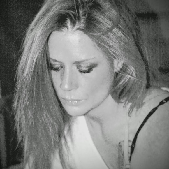 Profile Picture of Ginja Julian (@ginjaninja7) on Poshmark