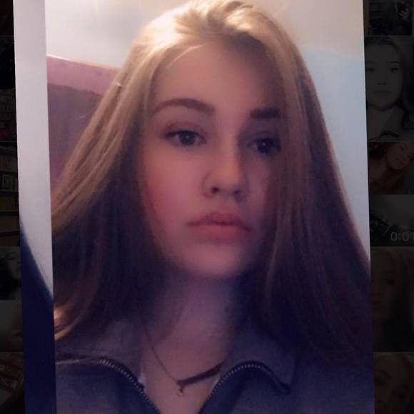 Profile Picture of Daisy Whelan (@daisywhelan) on Poshmark